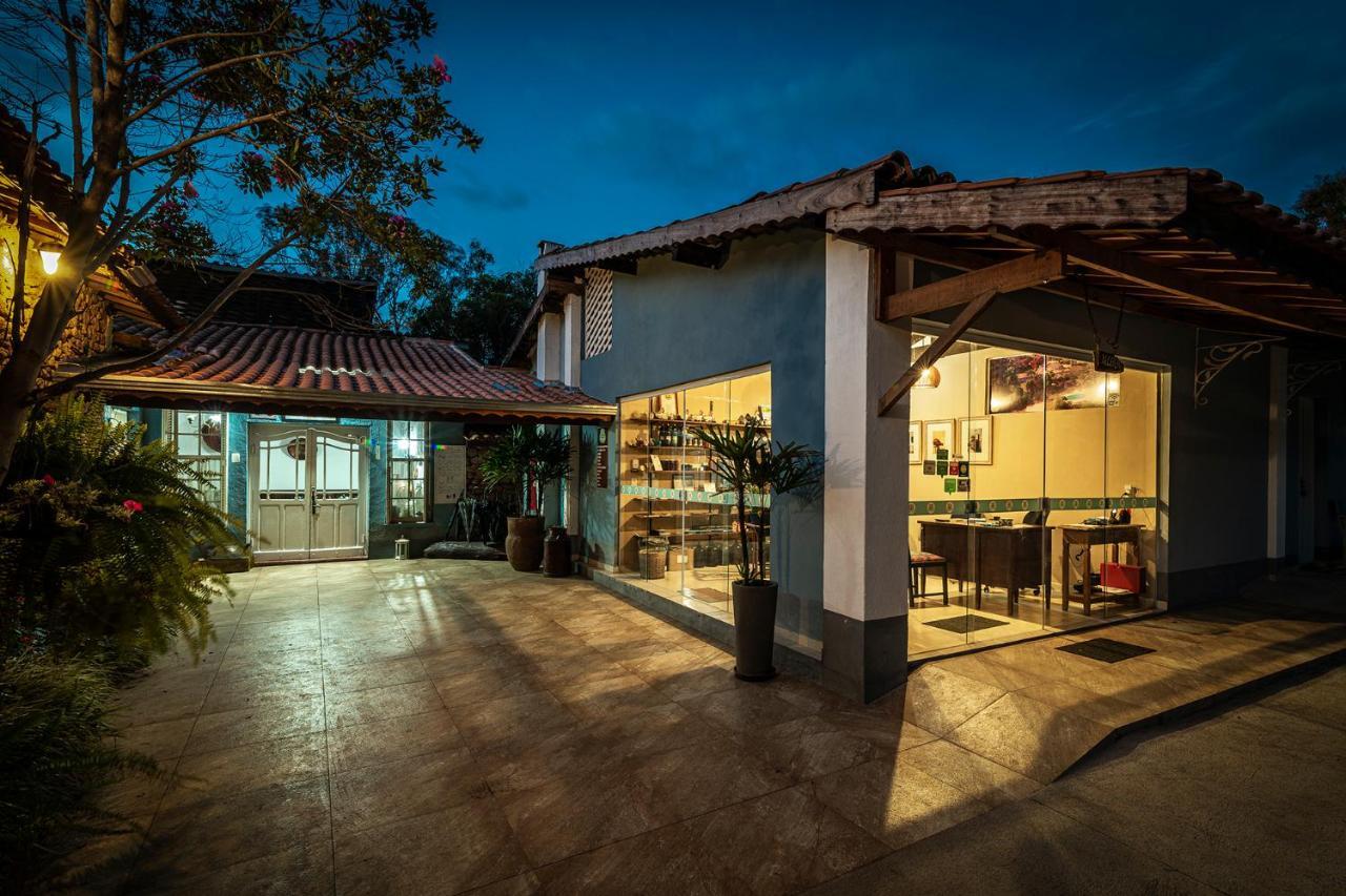 Pousada Famiglia Bartho Espirito Santo do Pinhal Exterior foto